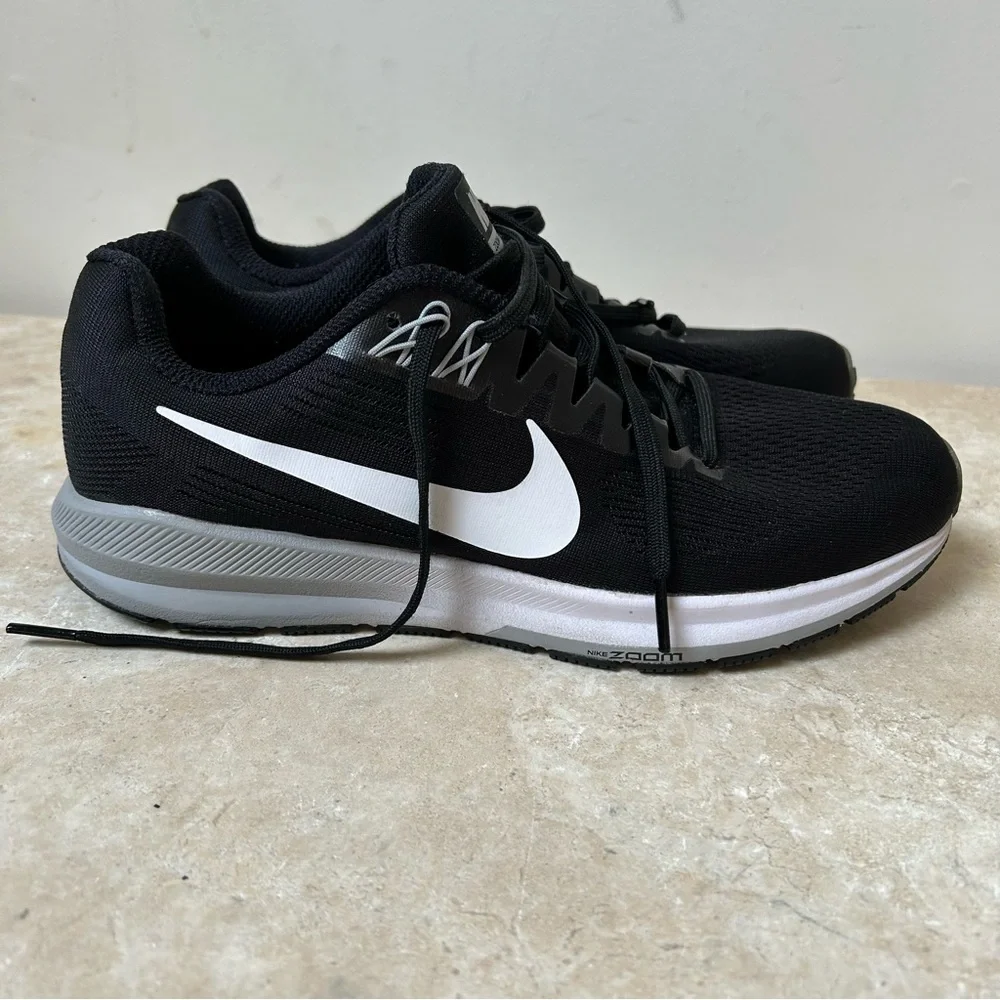 Nike Zoom Structure 21 black sneakers for women w/Gray white sole size 8.5 EUC! - Picture 2 of 9